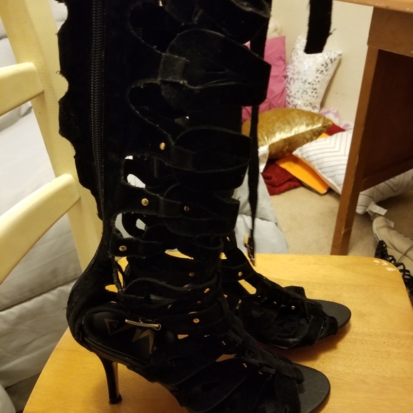 COPY - Sandel Heels - Picture 1 of 3